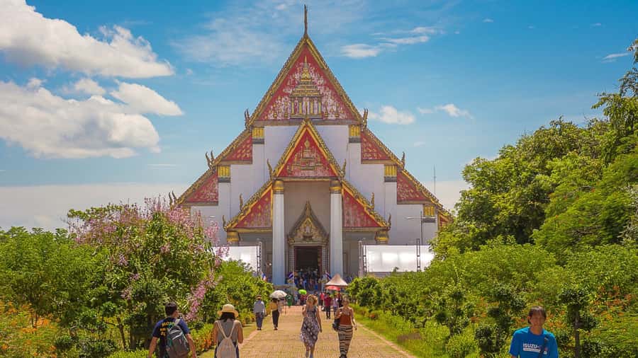 Bangkok highlight: Floating Market, Train Market & Ayutthaya - Ayutthaya Historical Park: what you get when the guide does the hard part
