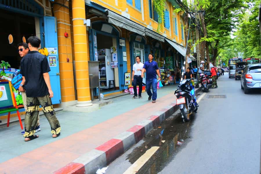 Bangkok: Highlights, Temples, and Canal Tour with Lunch - Who This Tour Suits Best, and Who Should Reconsider
