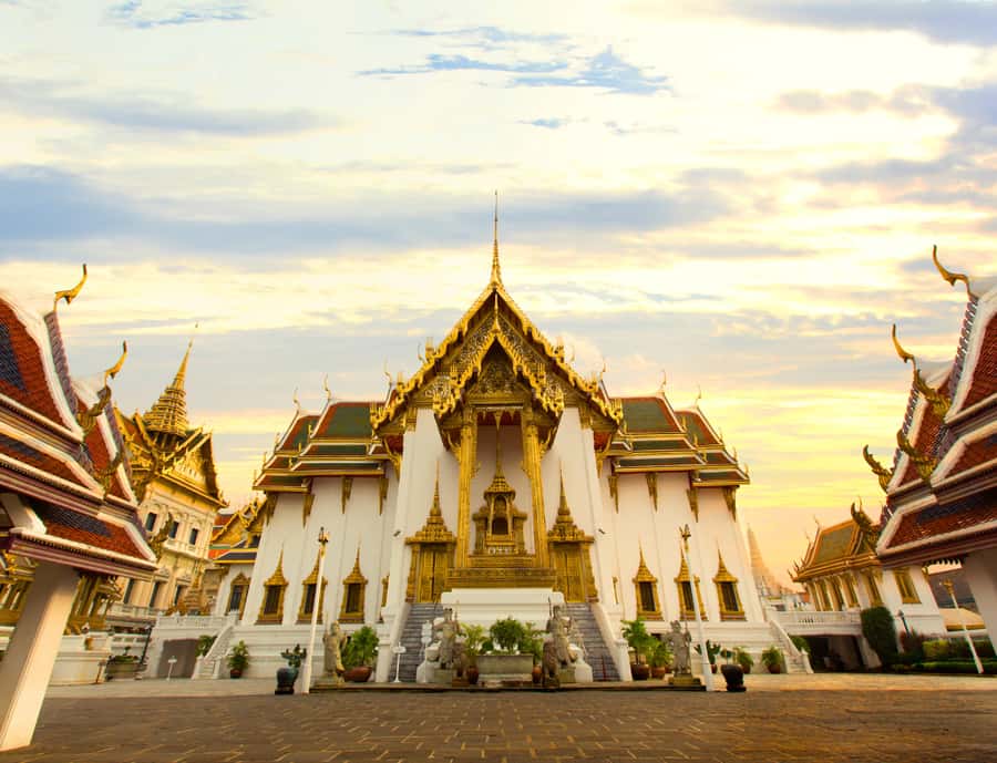 Bangkok: Highlights tour with Grand Palace & Floating Market - Maeklong salt fields: the agricultural side you do not expect