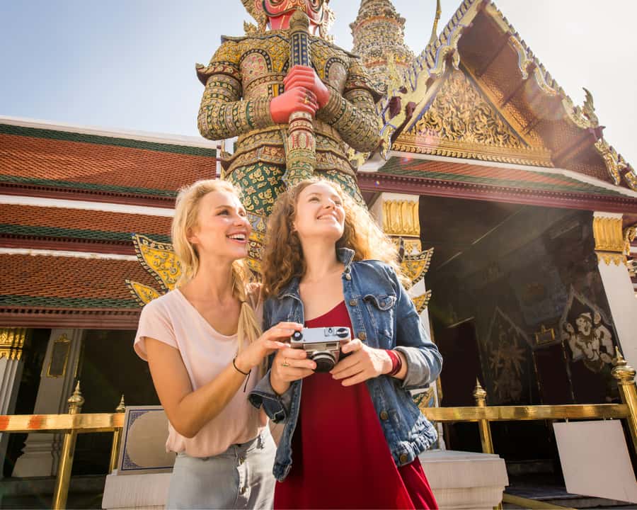 Bangkok: Highlights Tour wth Grand Palace & Must See Temples - Asiatique The Riverfront at night: the payoff for the long day