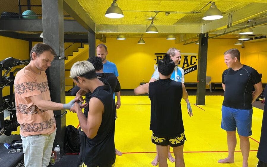 Bangkok: Learn 1-1 Muay Thai + Free Muaythai Shorts & Pickup - Key things to know before you book
