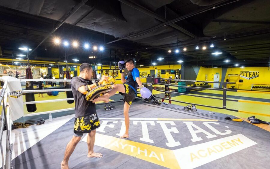 Bangkok: Learn 1-1 Muay Thai + Free Muaythai Shorts & Pickup - Who should book this, and who should skip it