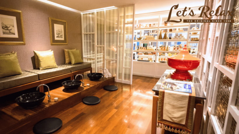 Bangkok: Let's Relax Bangkok Ploenchit Spa Experience - 30th-floor calm in Ploenchit, with Bangkok in the background