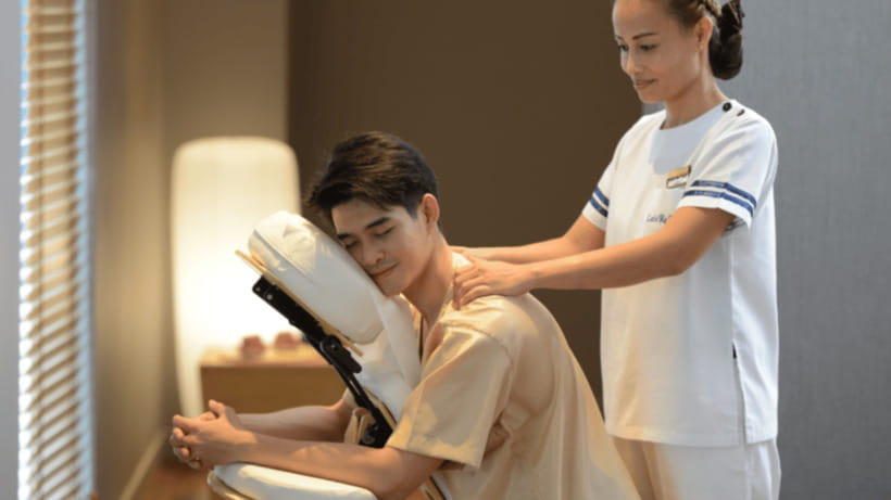 Bangkok: Let's Relax Spa Central World E-Voucher - Choosing your massage: Thai, aromatherapy, hot stones, and foot recovery