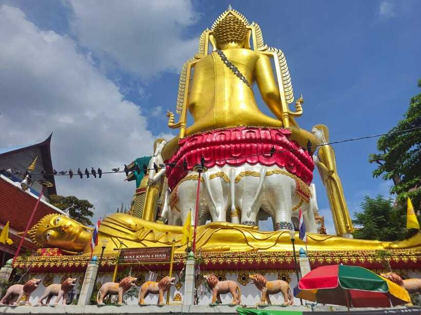 Bangkok Long Boat Canal a Big Buddha & Culture Markets Tour - The Baan Sillapin and Bangluang village walk between Wat Kampeng and Wat Kuhasawan