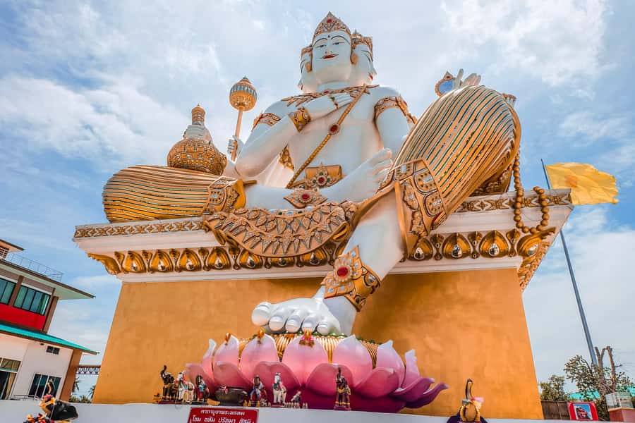Bangkok: Lord Ganesha Temple Tour - Wat Saman Rattanaram: the leaning pink shrine where lunch is part of the experience