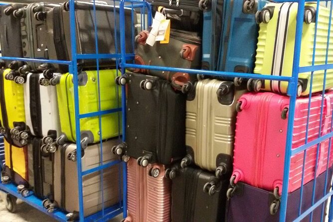 Bangkok Luggage Delivery from Airport to Hotel - Staff and Service Quality: The Human Side of the Deal