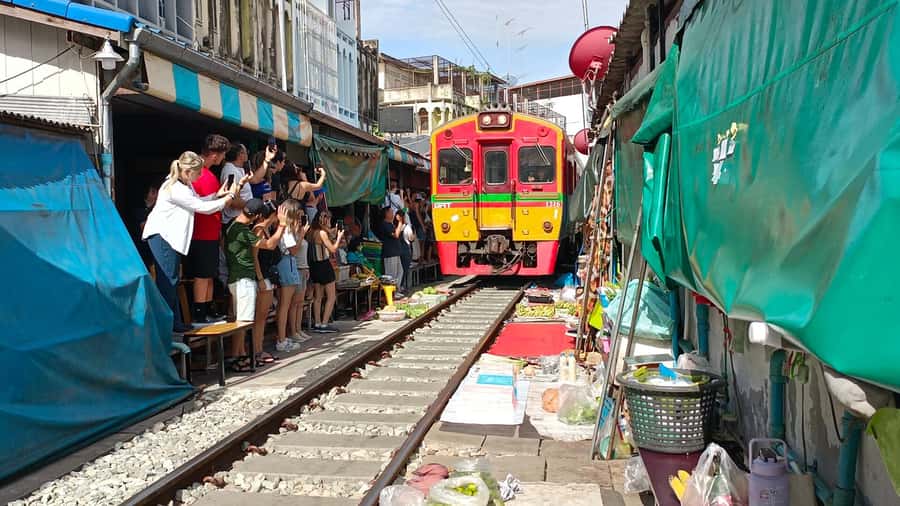 Bangkok: Maeklong Railway & Damnoen Saduak Floating Markets - Private group value: $225 per group up to 5, with pickup and boat ride included