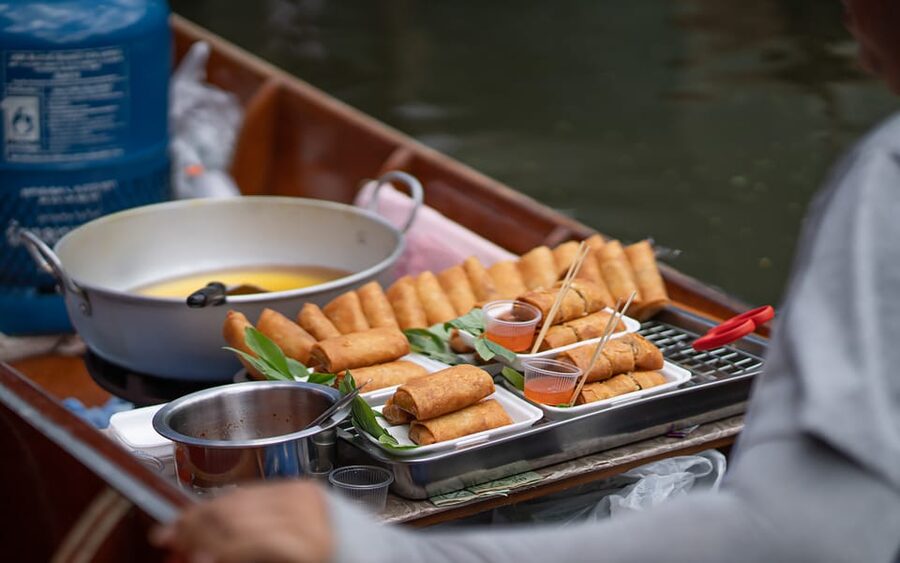 Bangkok: Maeklong Railway Market and Amphawa Floating Market - Should you book this Maeklong and Amphawa day?