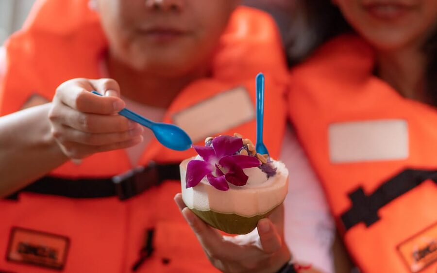 Bangkok: Maeklong Railway Market and Amphawa Floating Market - Amphawa Floating Market by boat, canals, and the rhythm of water life