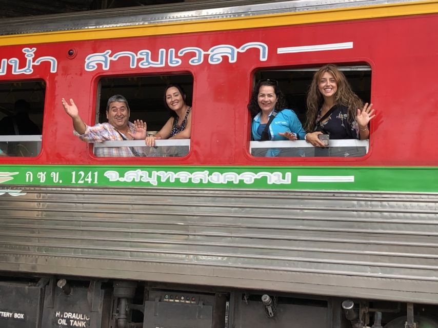 Bangkok: Maeklong Railway Market and Floating Market Tour - Damnoen Saduak Floating Market: cruise the canals, then walk the market