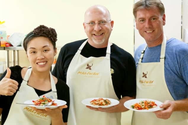 Bangkok: Maliwan Thai Cooking Class with Market Tour - Who this cooking class is best for