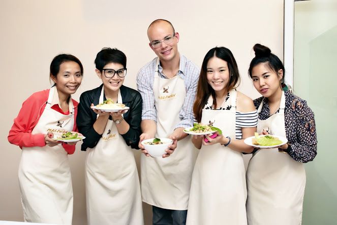 Bangkok: Maliwan Thai Cooking Class with Market Tour - Price and value: is $40 a good deal for Bangkok?