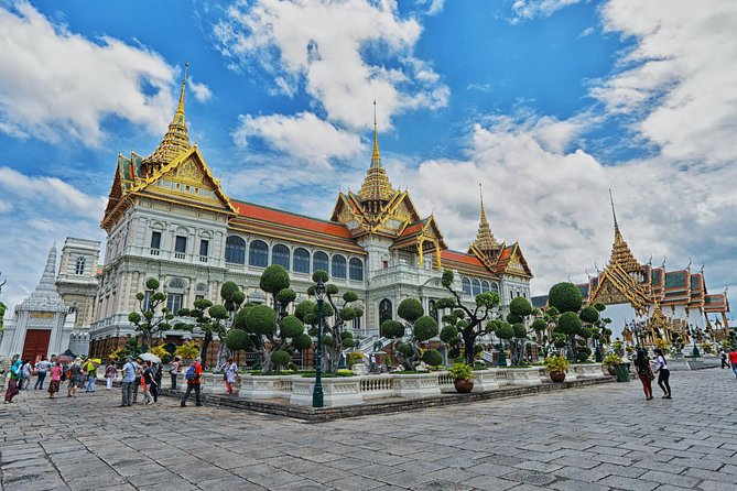Bangkok Markets, Palaces and Temples Excursion - Morning kickoff: a full day that starts at 7:00 am