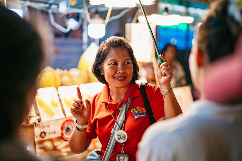Bangkok: Michelin Guide Street Food Tour by Tuk Tuk - Finishing options: Khaosan Road drop-off or MRT Hua Lamphong