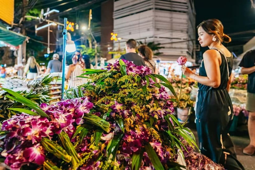 Bangkok: Midnight Food Tour by Tuk-Tuk - Pacing, comfort, and what to plan for in the evening
