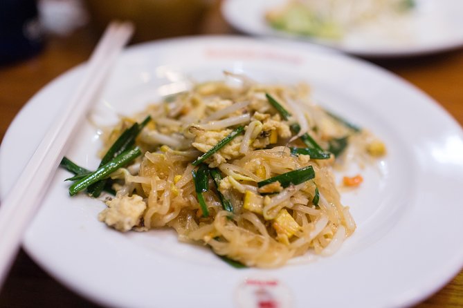 Bangkok Midnight Food Tuk Tuk Tour - Stop 2: Pathum Wan for Northeastern flavors (Isaan style)