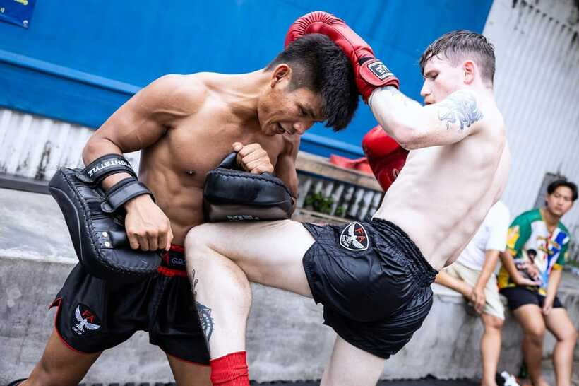 Bangkok: Muay Thai Boxing Introduction Class for Beginners - Who should book this beginner Muay Thai class in Bangkok
