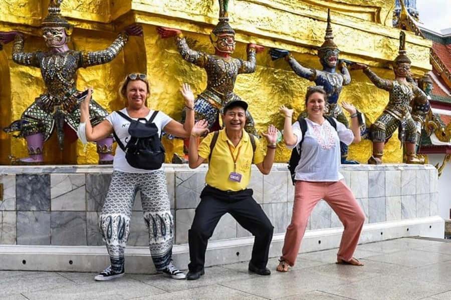 Bangkok : Must-see Private Tour With Car - Your Guide Adds More Than Answers
