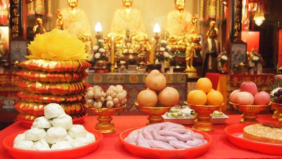 Bangkok: Must things to see in China town, Small group - The secret-feeling temple and the viewpoint you actually remember