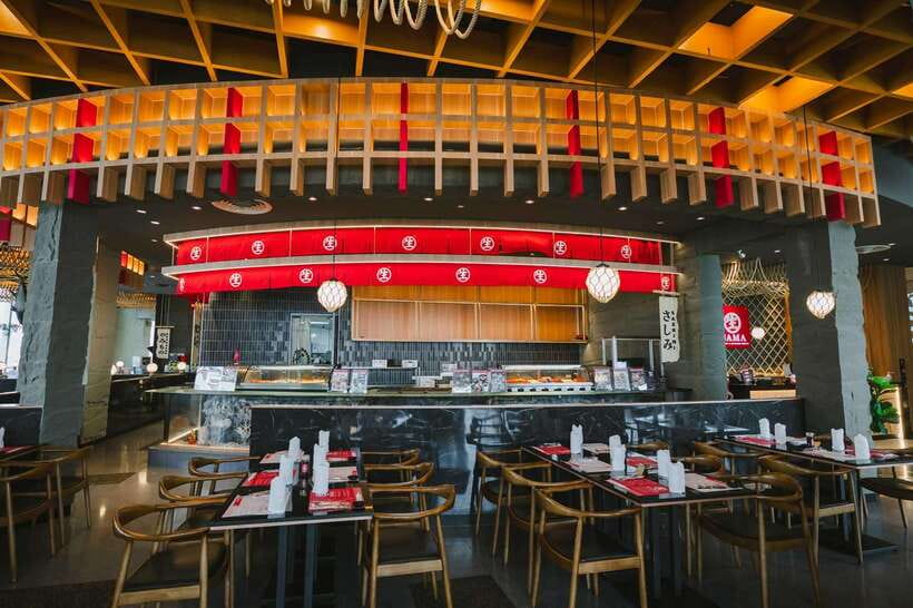 Bangkok: NAMA Japanese and Seafood Buffet Dinner - Hot counters for seafood lovers and meat eaters, including Wagyu
