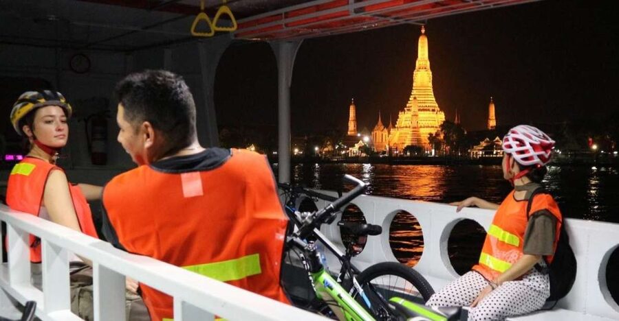 Bangkok: Night Bike Ride and Dinner at a Local Restaurant - Dinner at a local family restaurant: a good start, not an afterthought