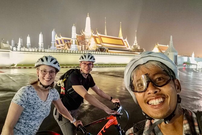 Bangkok Night Bike Tour -Hotel-pickup & Dinner - Why Bangkok’s night ride feels more real than a bus tour