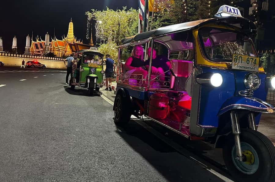 Bangkok Night Food Tour By Tuk-Tuk - Getting back: the final tuk-tuk and 18 drop-off options