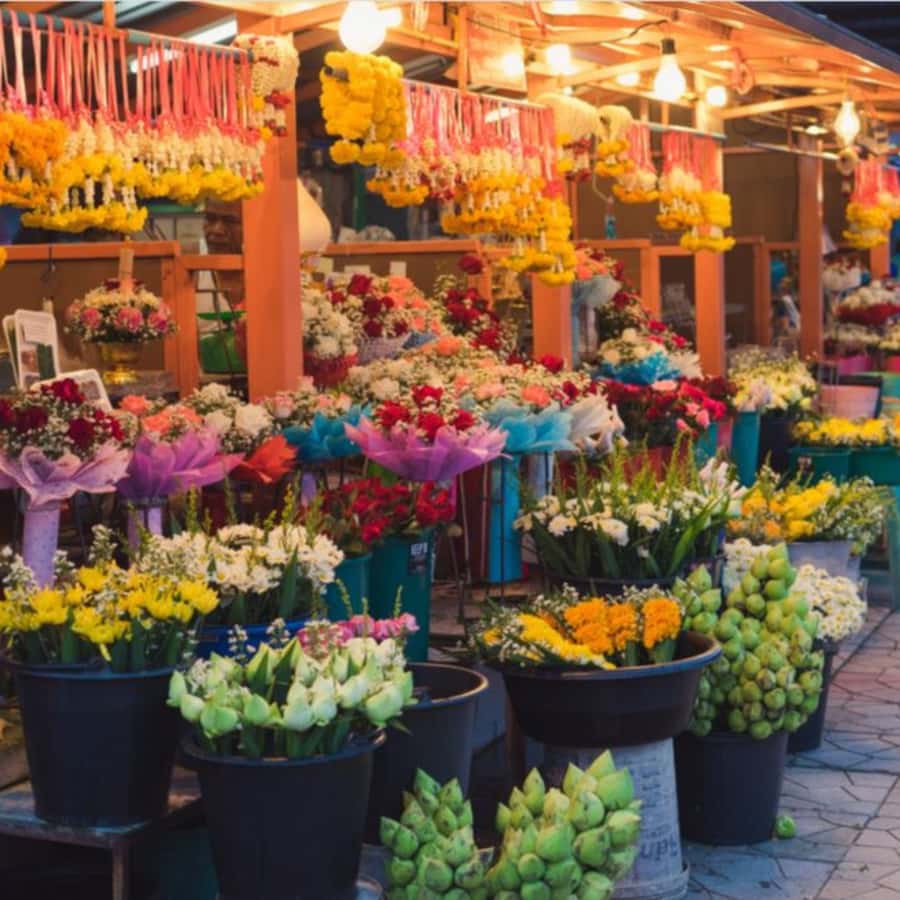 Bangkok Night Tuk Tuk: Private Tour of Markets & Landmarks - Practical Tips So the Night Stays Fun