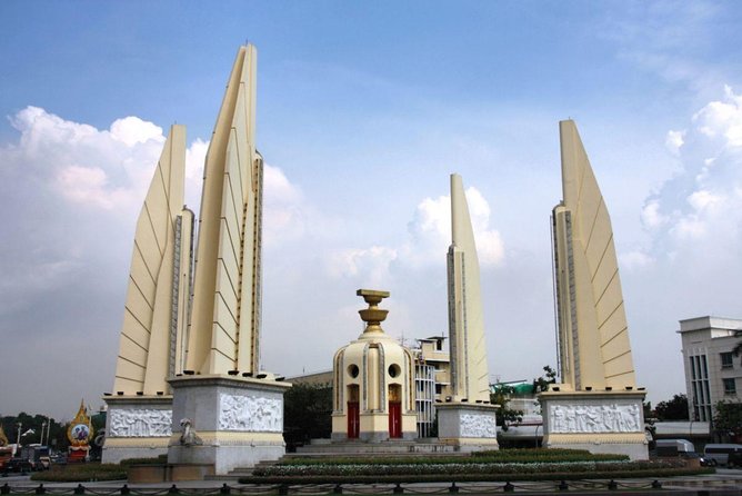 Bangkok Old Town: Day and Night Tour - Price and value: is $208.34 per person fair for what you get?