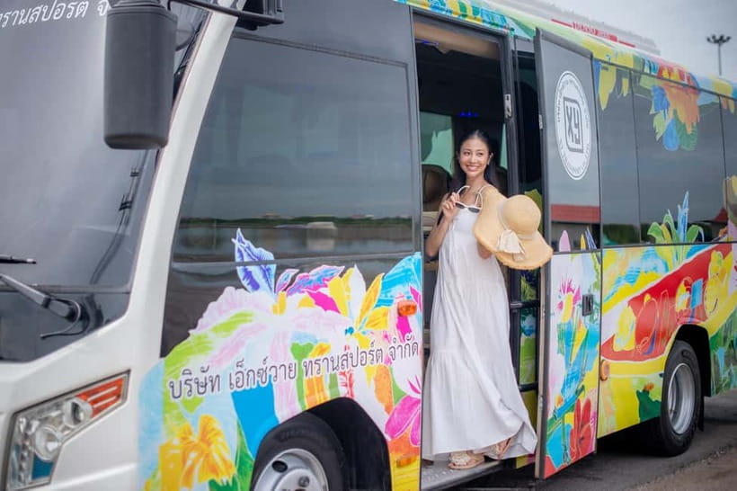 Bangkok: Premium Damnoen Saduak & Railway Market By Food Bus - The comfort factor, hotel pickup and an AC food bus plan