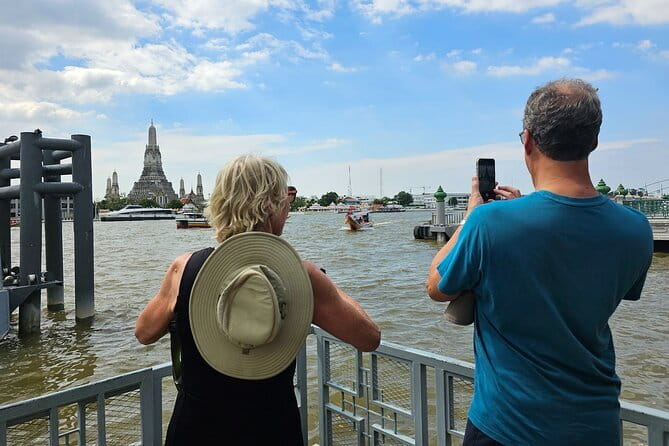 Bangkok Private and Custom Local Guide Tour - Monk university temple stops: Wat Mahathat and Wat Prayoon