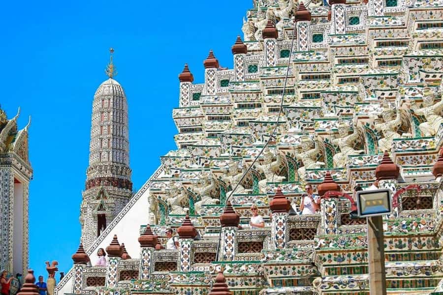 Bangkok: Private Charter with Customizable Route - Where you meet the driver in Bangkok (and how to avoid a missed pickup)