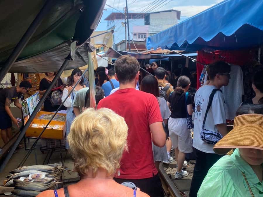Bangkok: Private Damnoen Saduak Floating & Train Market Tour - Who this tour fits best, and who should plan differently