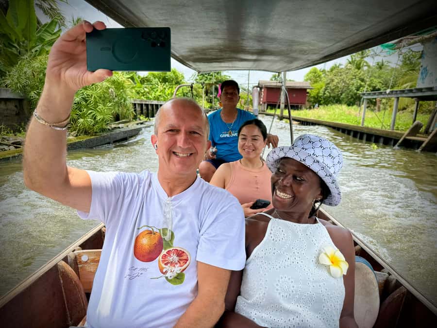 Bangkok Private Guide In and Around - How a private 8-hour format helps you see Bangkok your way