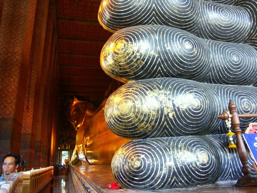Bangkok Private Guide In and Around - Chatuchak Weekend Market, plus one extra stop to match your mood