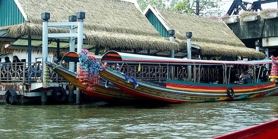 Bangkok: Private Long tail boat Canal tour - Choosing Your Pier: Tha Tian vs Iconsiam