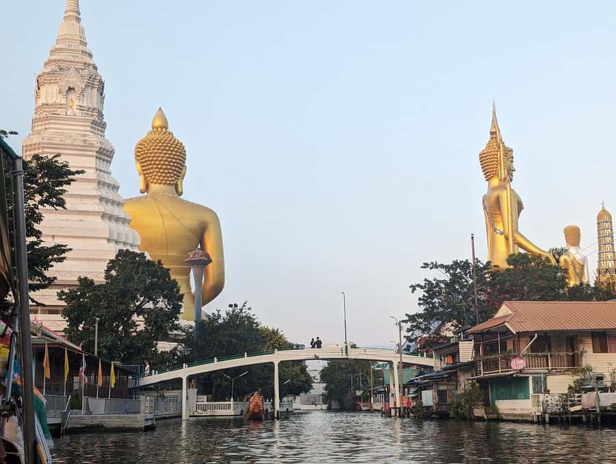 Bangkok: Private Long tail boat Canal tour - The Boat-On-Water Details: Spray, Boarding, and Photo Moments