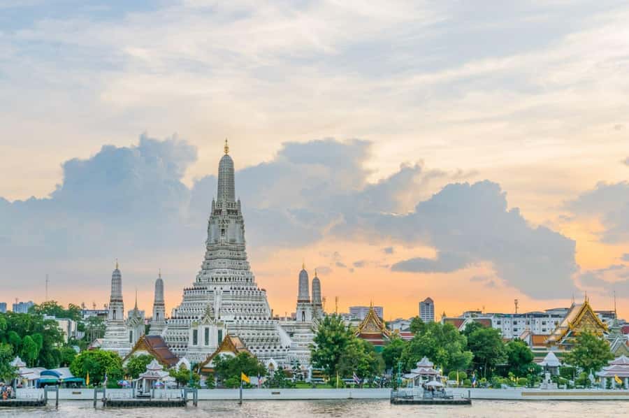 Bangkok: Private Temple City Grand Palace, Wat Pho, Wat Arun - Private car and hotel pickup, built for a smoother Bangkok day