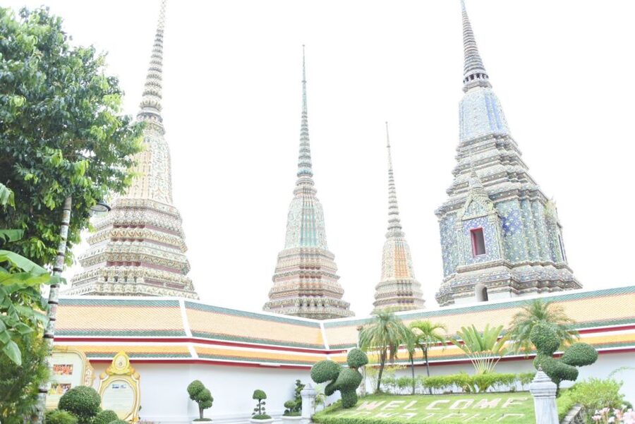Bangkok: Private Thonburi Longtail Boat Tour & Wat Pho Visit - Key highlights