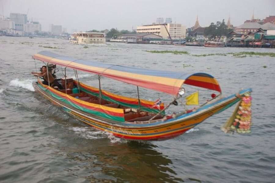 Bangkok: Private Thonburi Longtail Boat Tour & Wat Pho Visit - Hotel pickup to Thonburi: the calm start that matters