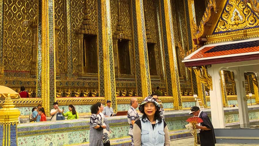 Bangkok: Private Tour Grand Palace, Wat Pho, and Wat Arun - Dress code and temple rules that can slow you down if you ignore them