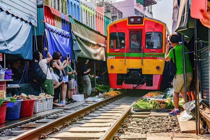 Bangkok: Railway, Floating Market & Chao Phraya Cruise Tour - Why this mix of rail, canal market, and river cruise works