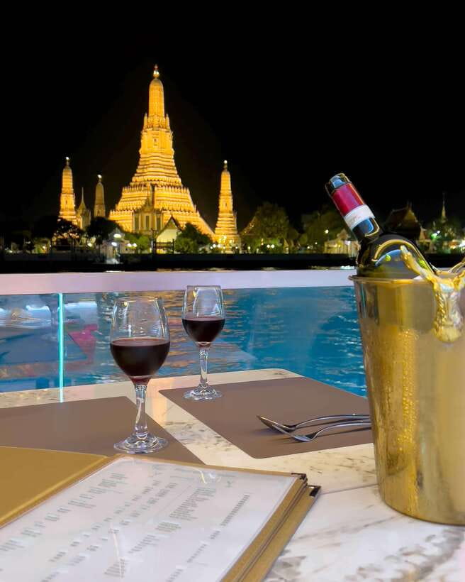 Bangkok: Royal Galaxy Dinner Cruise with Siam Fantasy Show - Siam Fantasy Show: Acrobatics, Dance, and Thai Storytelling