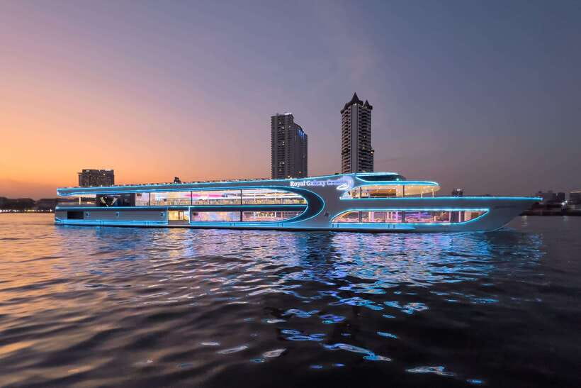Bangkok: Royal Galaxy Dinner Cruise with Siam Fantasy Show - Who Should Book This, and Who Might Skip It
