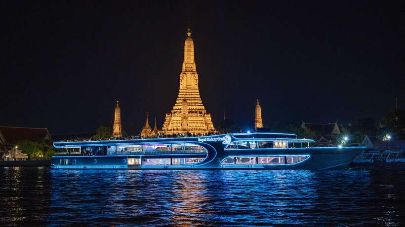 Bangkok: Royal Galaxy Dinner Cruise with Siam Fantasy Show - Dinner Buffet Reality Check: Thai Flavors and International Food