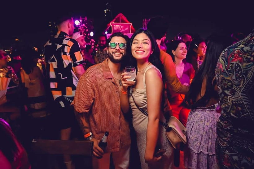 Bangkok's Best Party Boat - The 2.5 Hour Chao Phraya Cruise: What the Night Feels Like