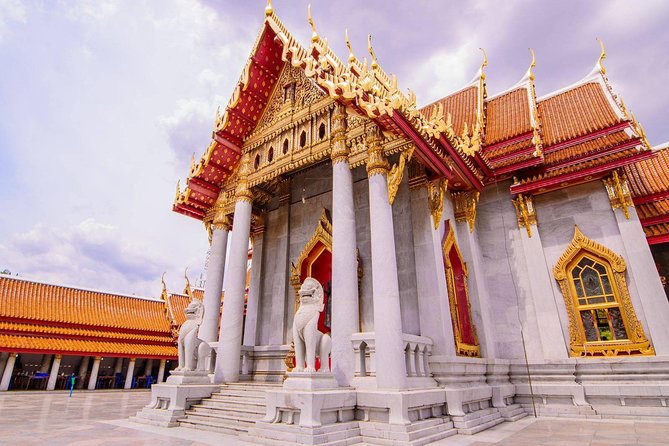 Bangkok's Landmarks Tour : GrandPalace WatTraimit WatPho WatArun - Wat Pho (Temple of the Reclining Buddha): Bangkok’s classic scale