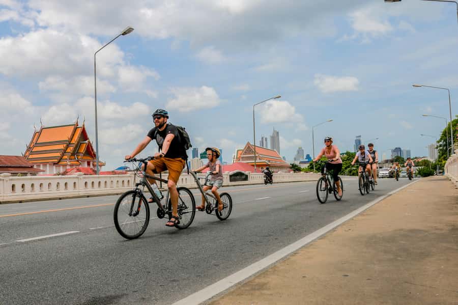 Bangkok’s Past with Local Taste Tour by Bike and Boat - Why this bike-and-boat Bangkok route feels more real