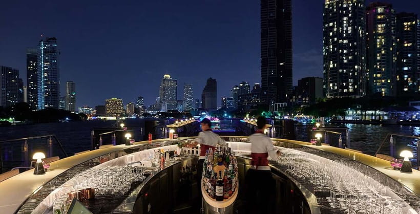 Bangkok: Saffron Cruise by Banyan Tree - Luxury service and onboard ambiance, the reason this feels like a special night